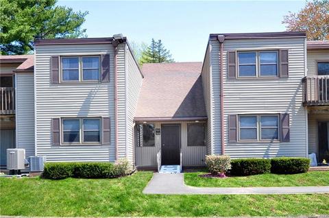1604 Twin Circle Dr #1604, South Windsor, CT 06074