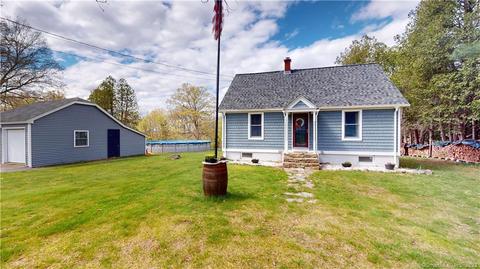 14 Simmons Ave, Moosup, CT 06354