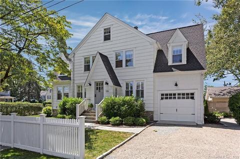 126 Oldfield Rd, Fairfield, CT 06824