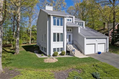 455 Stevenson Rd, New Haven, CT 06515