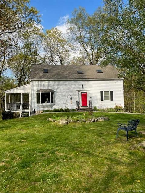 36 Madeline Dr, Ridgefield, CT 06877