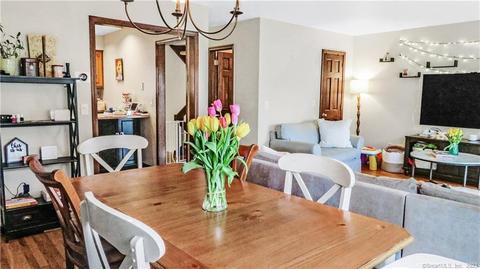71 Dora St #C, Stamford, CT 06902