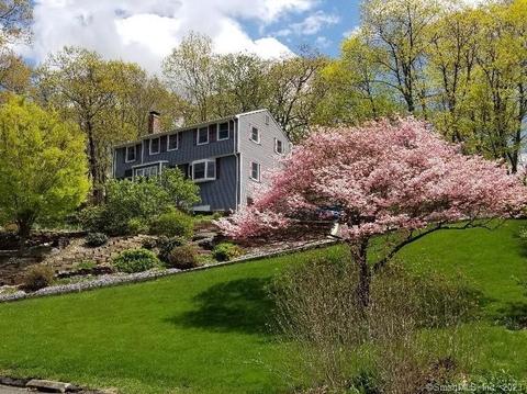 23 Knollwood Dr, Vernon, CT 06066