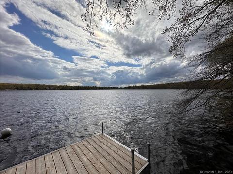 166 Deepwood Dr, Lebanon, CT 06249