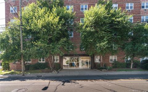 140 Grove St #3K, Stamford, CT 06901
