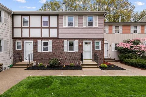 31 E Gate Ln #31, Hamden, CT 06514