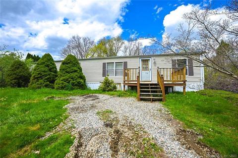 191 Mashamoquet Rd, Pomfret, CT 06259
