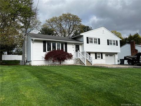 103 Linda Ct, Naugatuck, CT 06770