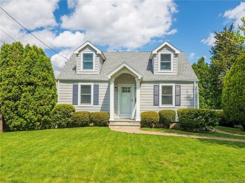 38 Ambler Dr, Norwalk, CT 06851