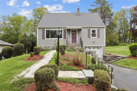 152 Great Plain Rd, Danbury, CT 06811