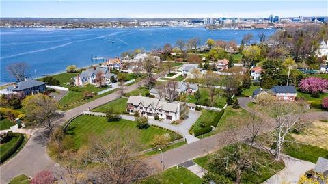 86 Rogers Rd, Stamford, CT 06902