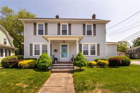558 Ocean Ave, New London, CT 06320