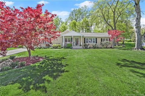 47 Winding Ln, Norwalk, CT 06851
