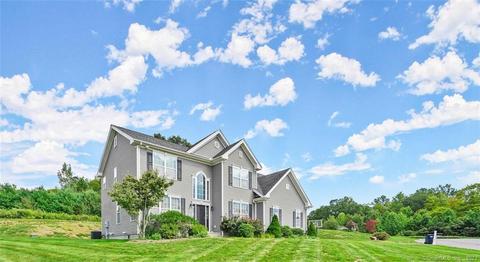 18 Forest Hollow Rd, Seymour, CT 06483