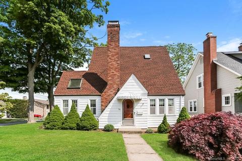 34 Hugh St, West Hartford, CT 06119