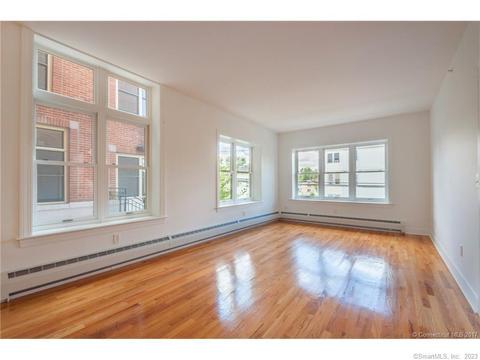 261 Washington St #1A, New Britain, CT 06051