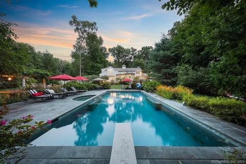15 Hickory Ln, Weston, CT 06883
