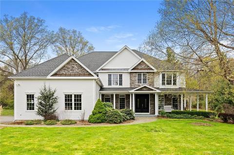 11 Creamery Ln, Madison, CT 06443