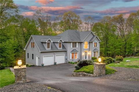 6 Sunrise Ln, New Milford, CT 06776