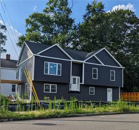 47 Clark St, Milford, CT 06460