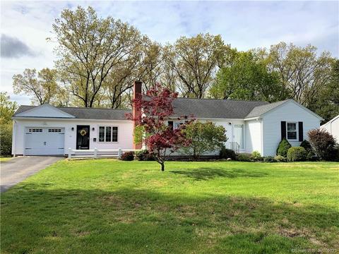 47 Stevens St, Windsor Locks, CT 06096