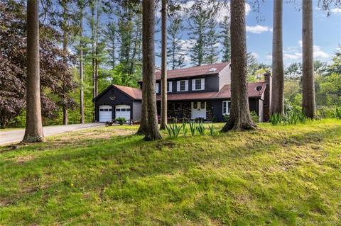 16 Pine Ridge Ln, Mansfield, CT 06250