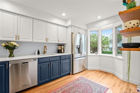 162 Forest St #162, Stamford, CT 06901