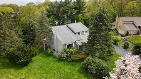 405 Farmers Dr, Windsor, CT 06095