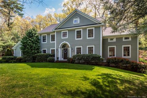 4 Joyce Ln, Simsbury, CT 06070