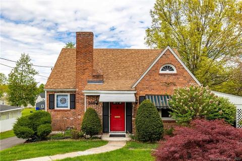 560 S Main St, West Hartford, CT 06110