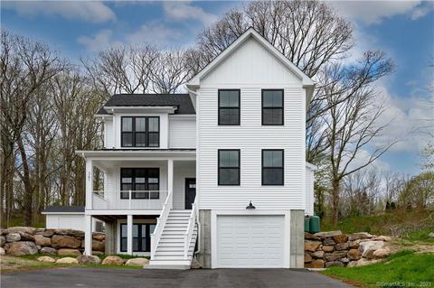 361 High St, Mystic, CT 06355