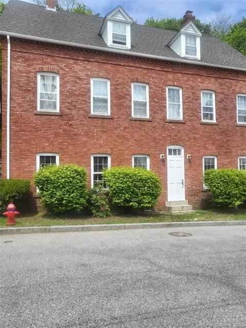 207 Yantic St #A, Norwich, CT 06360
