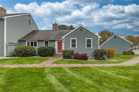 67 Independence Dr #67, Mansfield, CT 06250