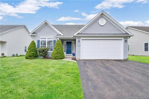 26 Grand Blvd, Ellington, CT 06029