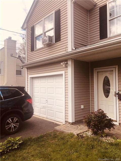 33 Hallock St, Waterbury, CT 06706