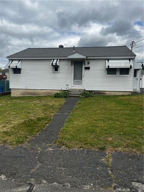 31 Meadowbrook Dr, Waterbury, CT 06706