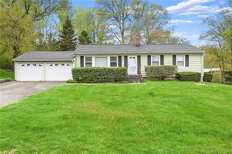 57 Jerome Ave, Trumbull, CT 06611