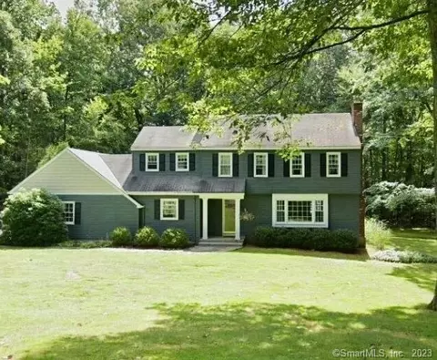 39 Minister Brook Dr, Simsbury, CT 06070