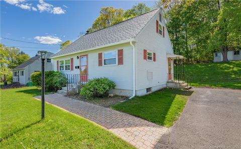 25 Broadview Pkwy, Middletown, CT 06457