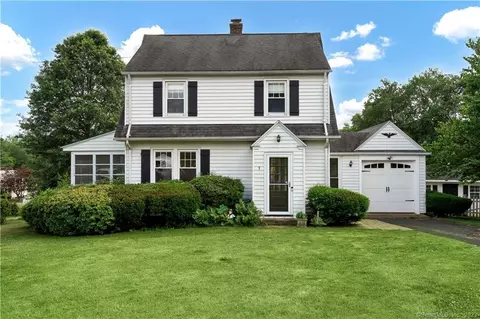 9 Lee St, Middletown, CT 06457