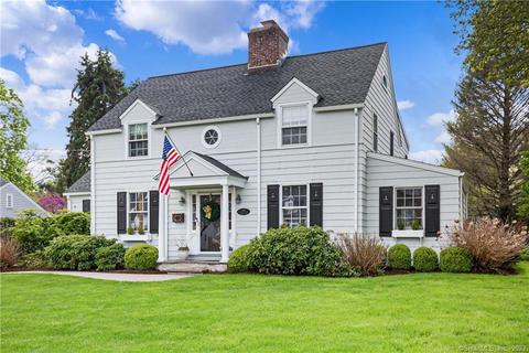 115 Smedley Rd, Fairfield, CT 06824