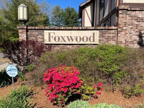 153 Foxwood Close #153, Milford, CT 06461