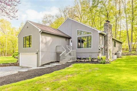 511 Tobacco St, Lebanon, CT 06249
