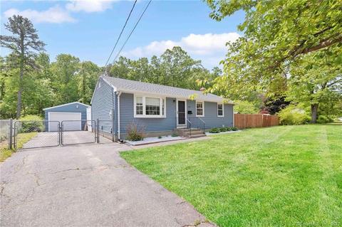 49 Juniper Dr, Windsor Locks, CT 06096