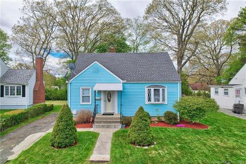 28 Barbara St, Waterbury, CT 06704