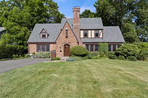 106 Highland Ave, Middletown, CT 06457