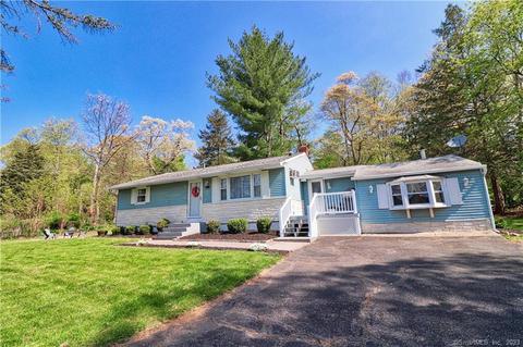 5 Manor Ln, Wolcott, CT 06716