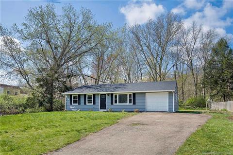 152 Meeting House Ln, Ledyard, CT 06339