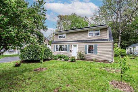 32 Bethpage Dr, Bethel, CT 06801