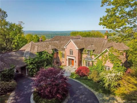 145 Deercliff Rd, Avon, CT 06001